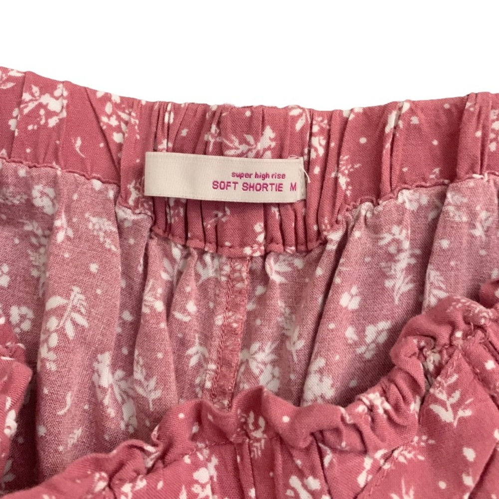 ❌SOLD❌ SO Super High Rise Soft Shortie Flowy Pink Shorts Floral Pattern Sz Med - Picture 5 of 8